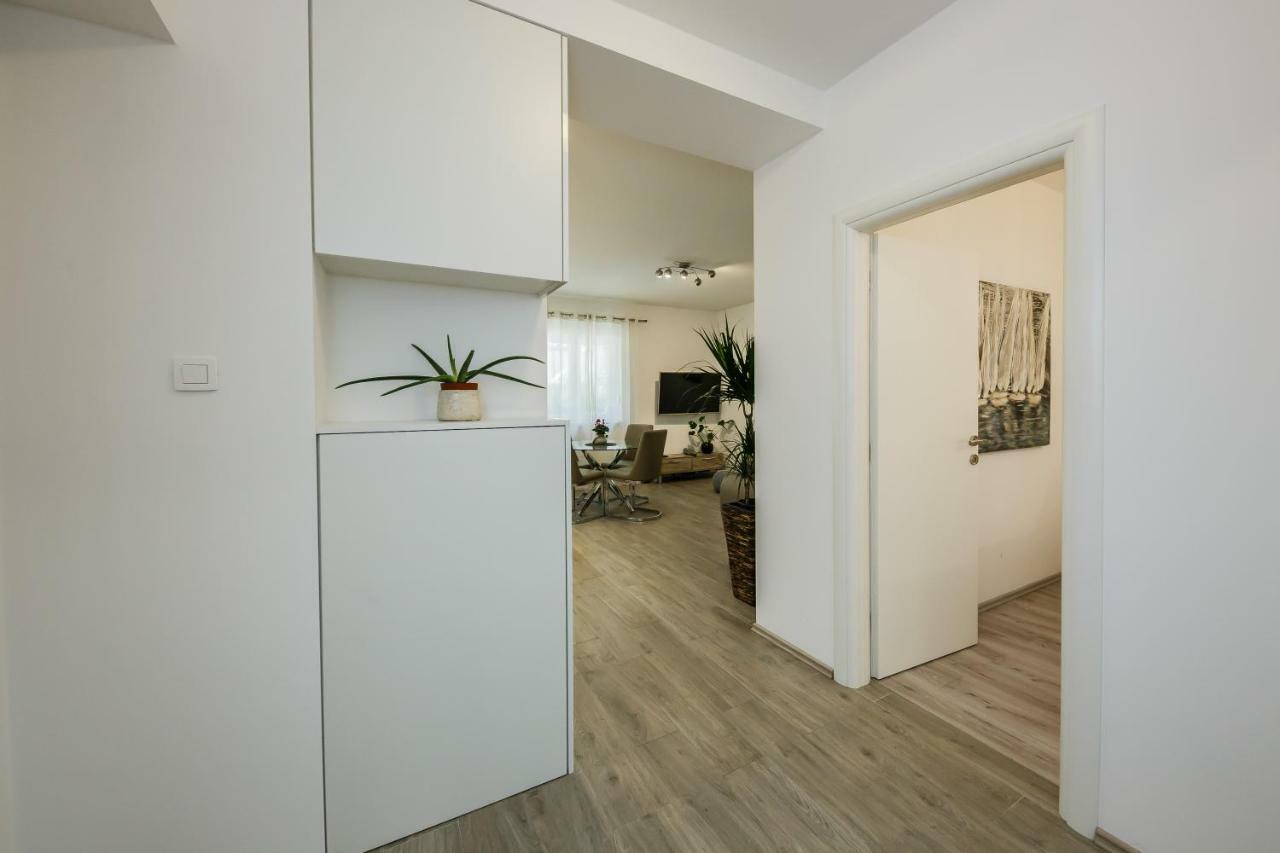 Olive Tree Apartment Split Exterior photo