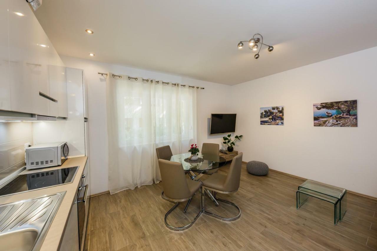 Olive Tree Apartment Split Exterior photo
