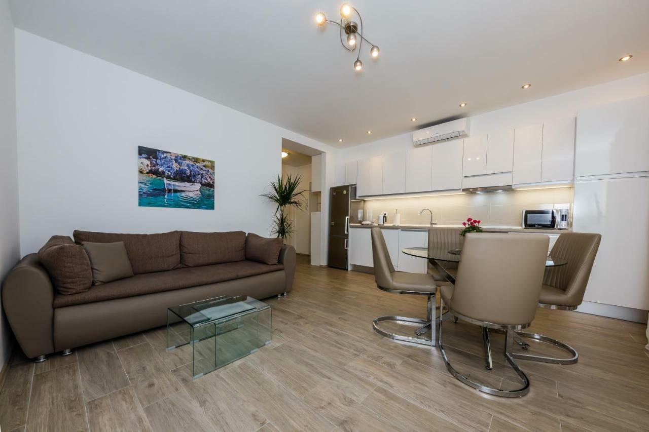 Olive Tree Apartment Split Exterior photo